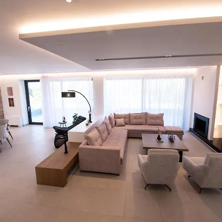 Seren Luxury Villa *