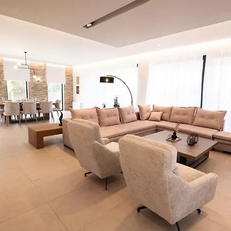 Seren Luxury Villa