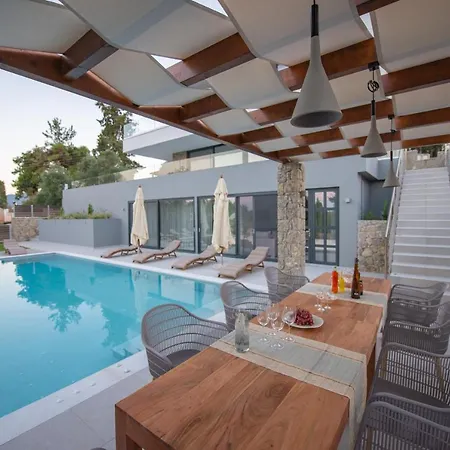 Seren Luxury Potamós